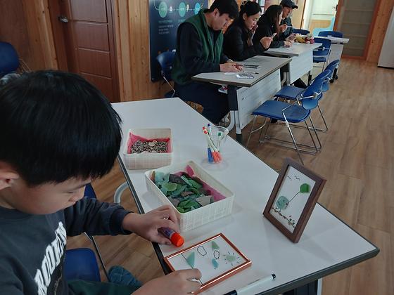 왕산어촌체험마을에서 특별한 하루! 나만의 머그컵 & 씨글라스 액자 만들기 🎨
