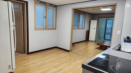 203호 - 투룸형 8인실