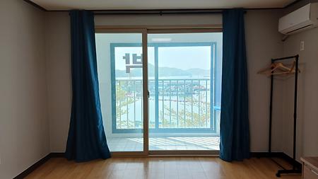 202호 - 원룸형 4인실